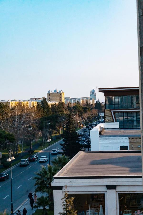 White Horse Hotel Баку Экстерьер фото