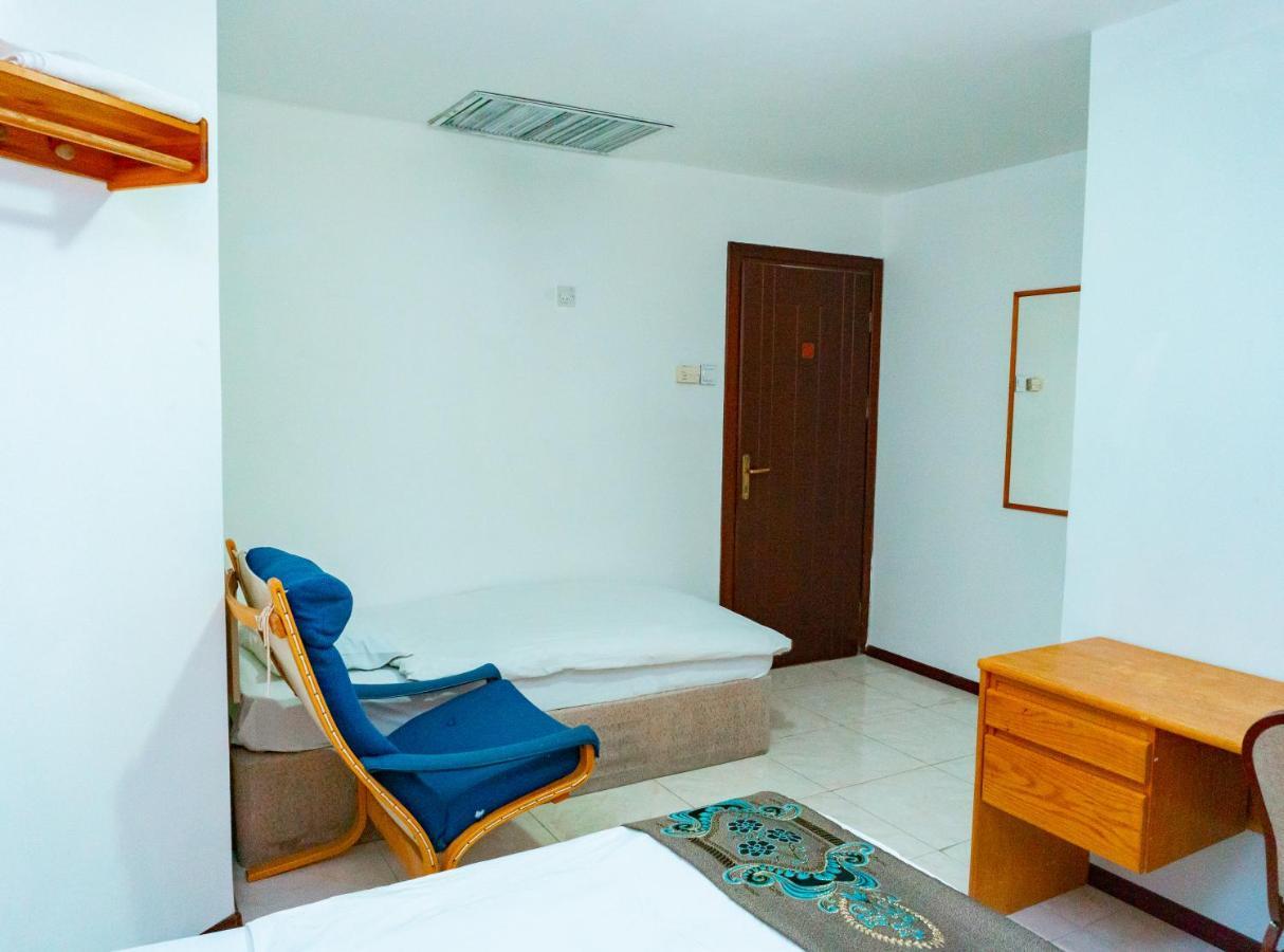 White Horse Hotel Баку Экстерьер фото